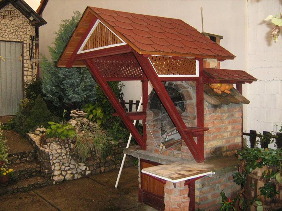 Apartman Vrdnicak Vrdnik Exterior foto