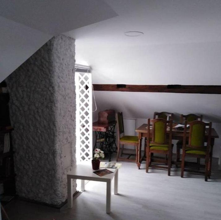 Apartman Vrdnicak Vrdnik Exterior foto