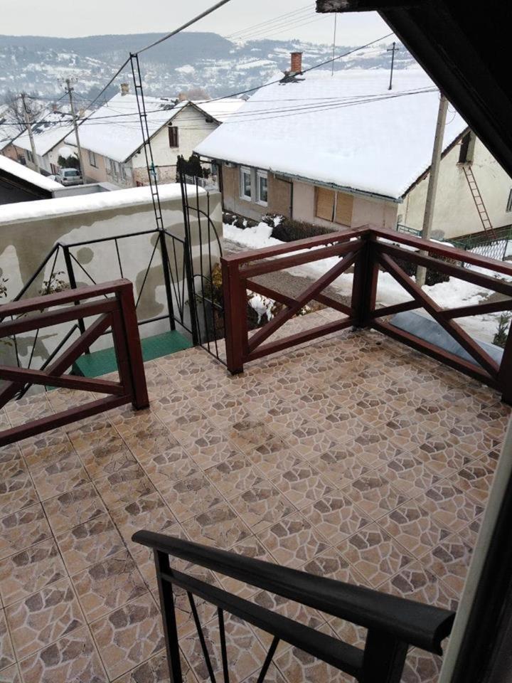 Apartman Vrdnicak Vrdnik Exterior foto