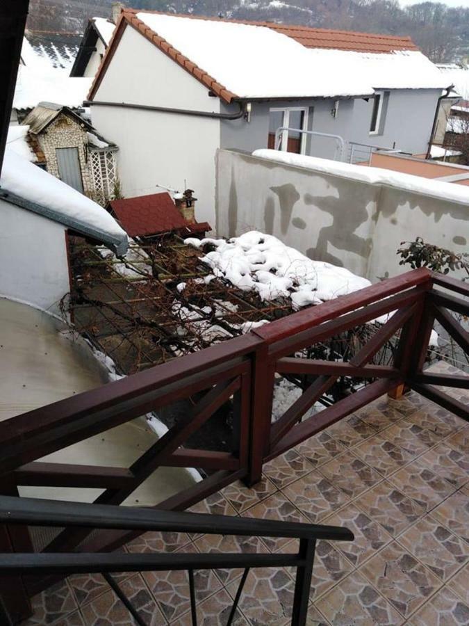 Apartman Vrdnicak Vrdnik Exterior foto